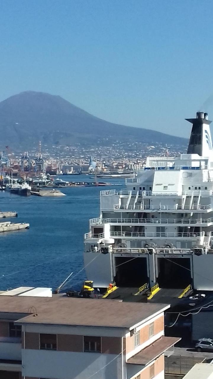 Molo 33 Napoli Apartment Bagian luar foto
