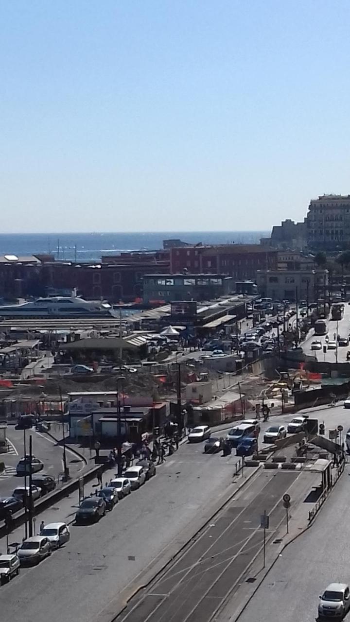 Molo 33 Napoli Apartment Bagian luar foto
